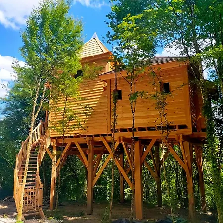 Campismo de Luxo Le Château Des Fées Illoud