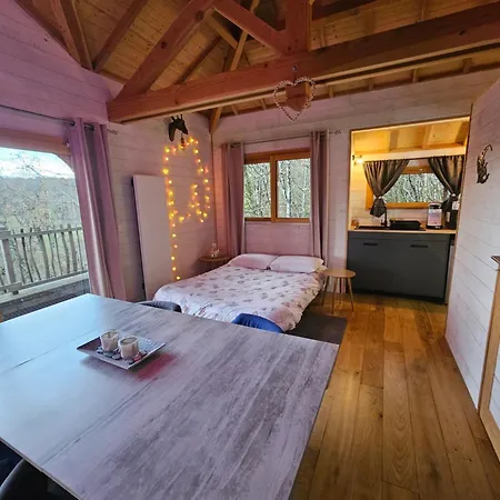 Le Château Des Fées